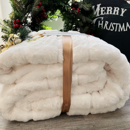 Ultra Soft Reversible Faux Fur Throw, Fluffy Blanket for Winter Sofa Couch, Cuddly & Warm(50"X 60", White)